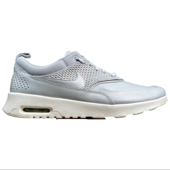 Nike Air Max Thea Premium Metallic Platinum Muted Silver Size 10 Sneaker - Picture 8 of 11